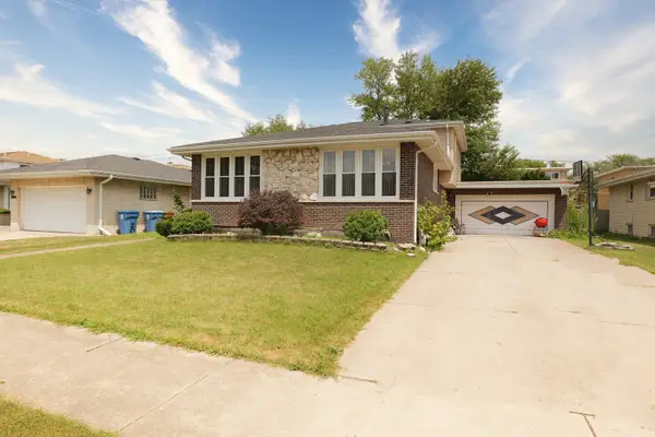 10313 S Karlov Avenue, Oak Lawn, IL 60453