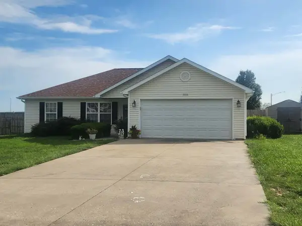 1511 Hawkeye Court, Carterville, IL 62918