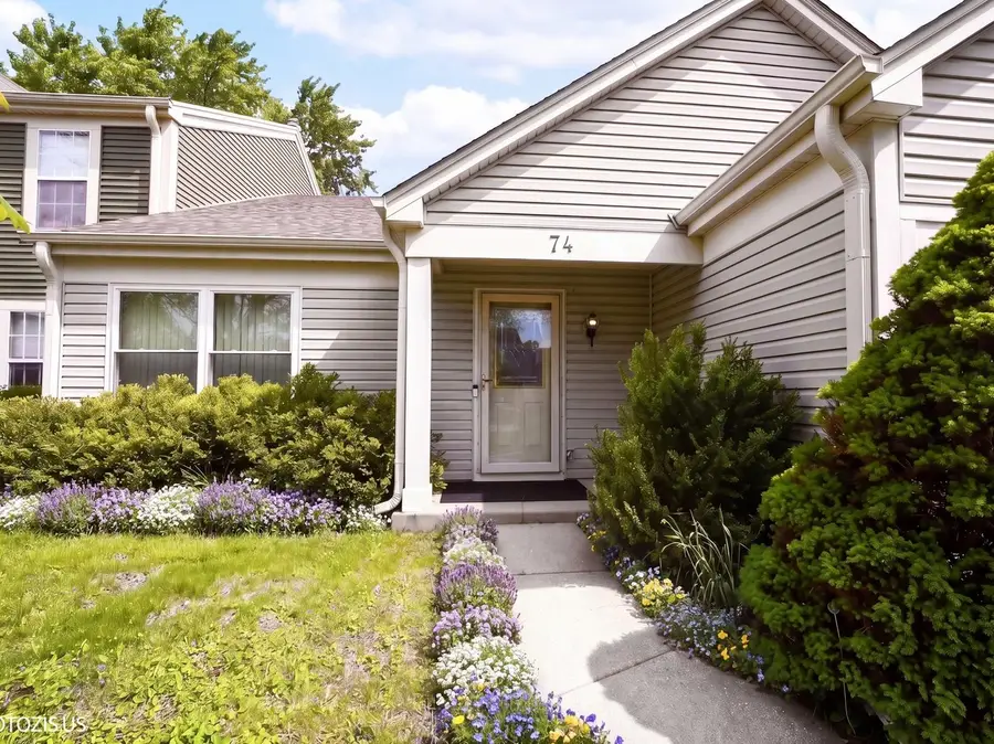 74 Bedford Road, Mundelein, IL 60060 - #3