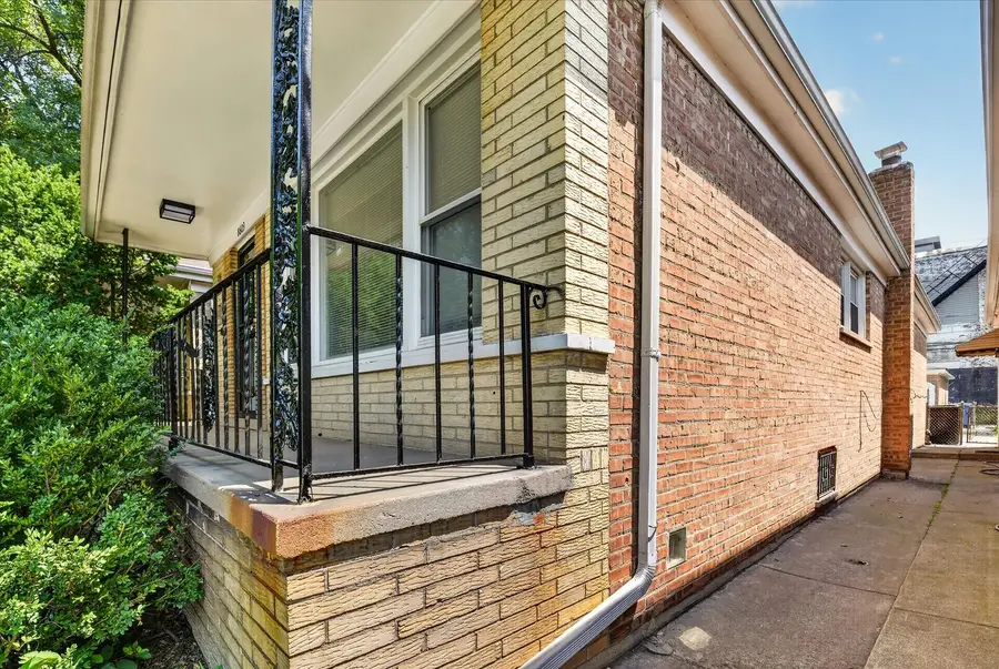 8603 S Exchange Avenue, Chicago, IL 60617 - #3