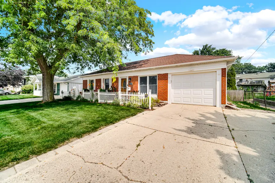 724 Union Avenue, Romeoville, IL 60446 - #2