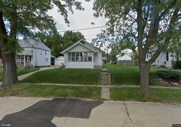 828 W Homer Street, Freeport, IL 61032