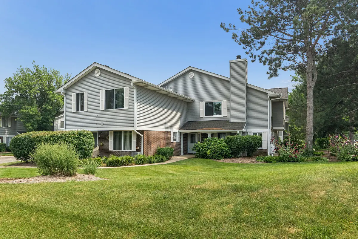 7605 Bristol Court #2-7, Woodridge, IL 60517 - #1