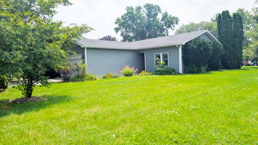 568 Manor Place, Aurora, IL 60506 - #2