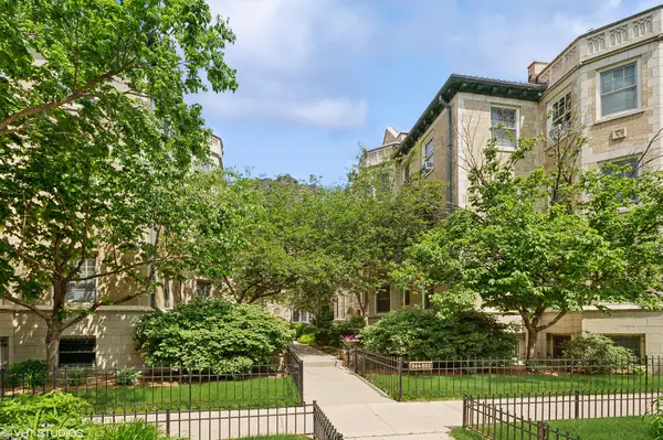 542 W Brompton Avenue #1N, Chicago, IL 60657