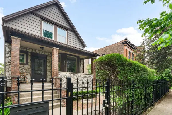 Address Withheld By Seller, Chicago, IL 60618