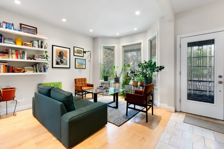 Address Withheld By Seller, Chicago, IL 60618 - #3