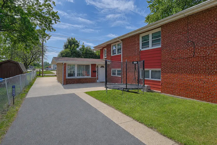 3046 S 24th Avenue, Broadview, IL 60155 - #2
