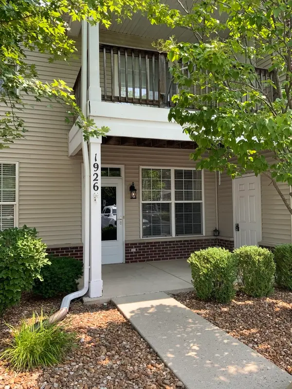 1926 Parkside Drive #1930, Shorewood, IL 60404