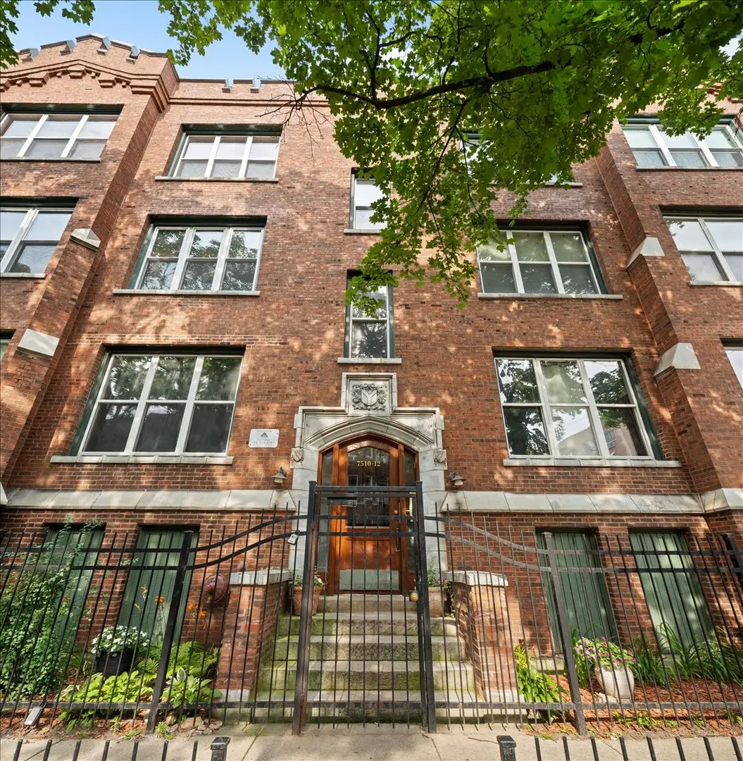 7510 N Greenview Avenue #3, Chicago, IL 60626 - #1