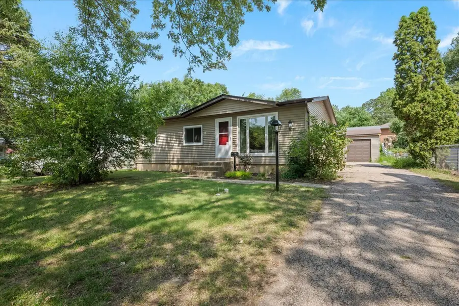 1108 S 10th Avenue, Saint Charles, IL 60174 - #2