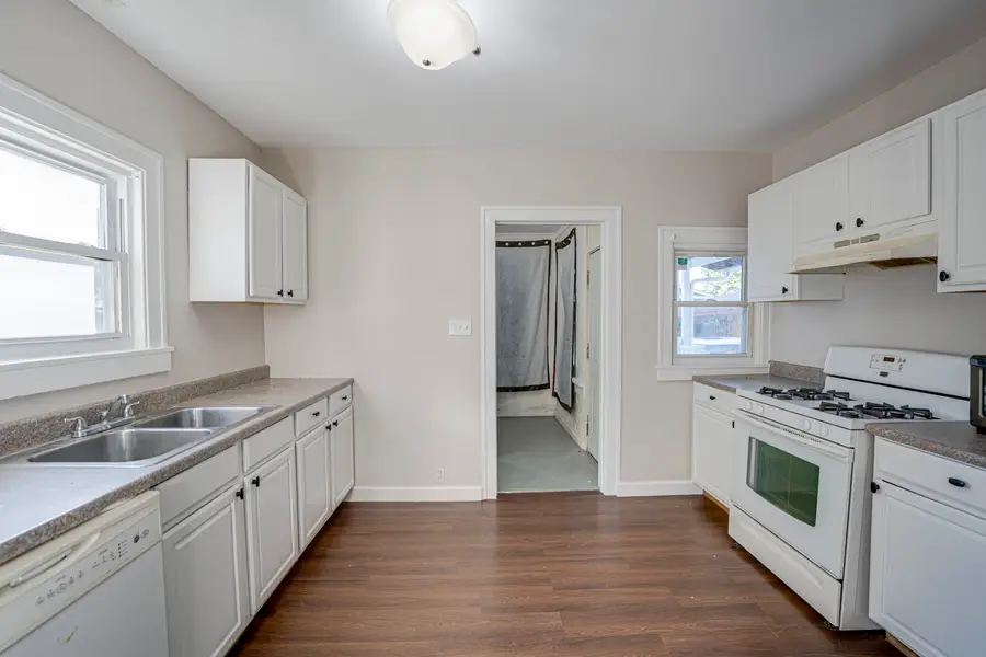 563 S Lake Street, Aurora, IL 60506 - #3