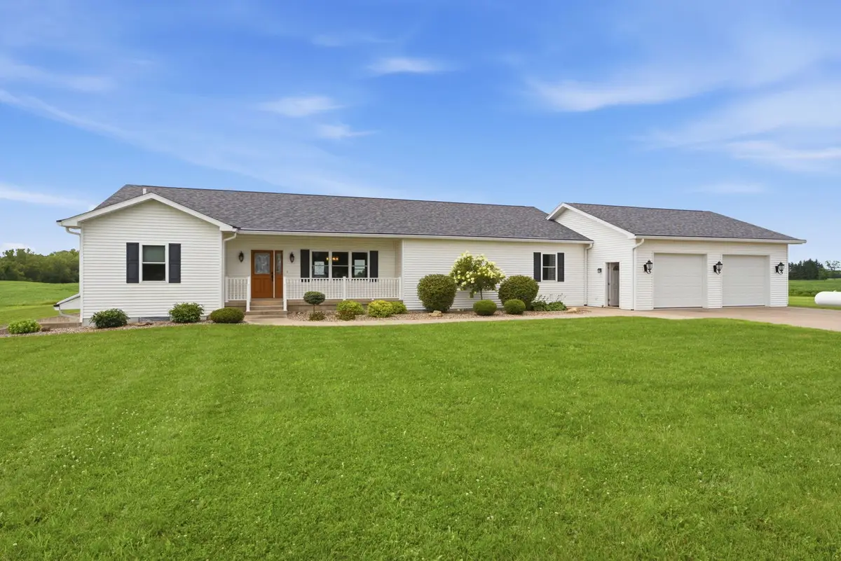 2127 75th Avenue, Aledo, IL 61231 - #1