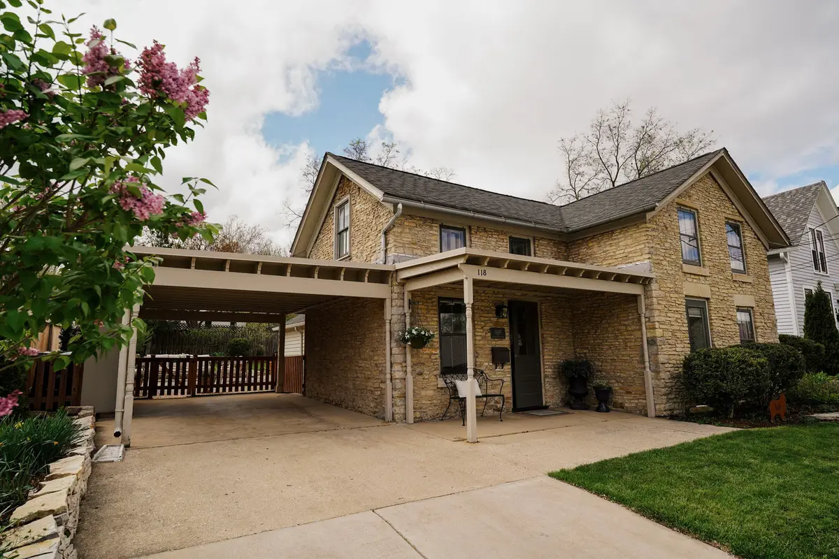 118 S River Lane, Geneva, IL 60134 - #1