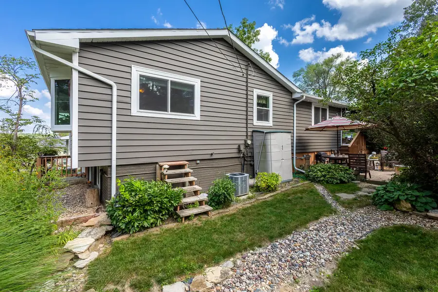 204 Chestnut Street, Le Claire, IA 52753 - #3