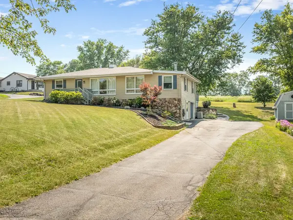 3680 Grove Road, Pecatonica, IL 61063