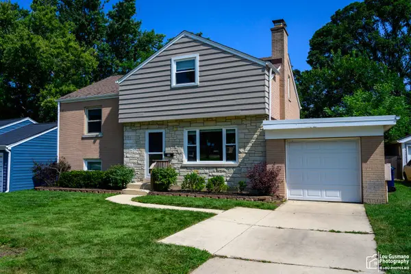 220 Green Valley Drive, Lombard, IL 60148