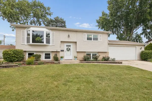 5700 Victoria Drive, Oak Forest, IL 60452