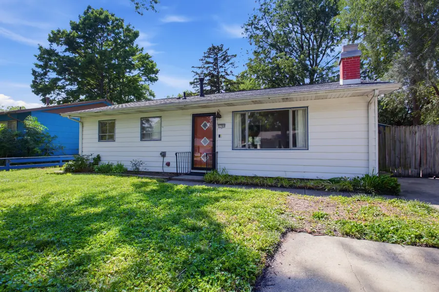 1709 Crescent Drive, Champaign, IL 61821 - #3