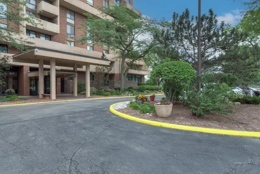 465 W Dominion Drive #204, Wood Dale, IL 60191 - #2