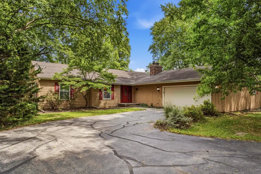 147 Woodlake Road, Seymour, IL 61875 - #2