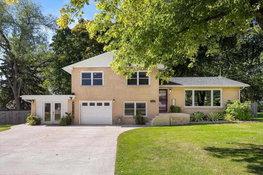 2106 Eastwood Avenue, Streator, IL 61364 - #3