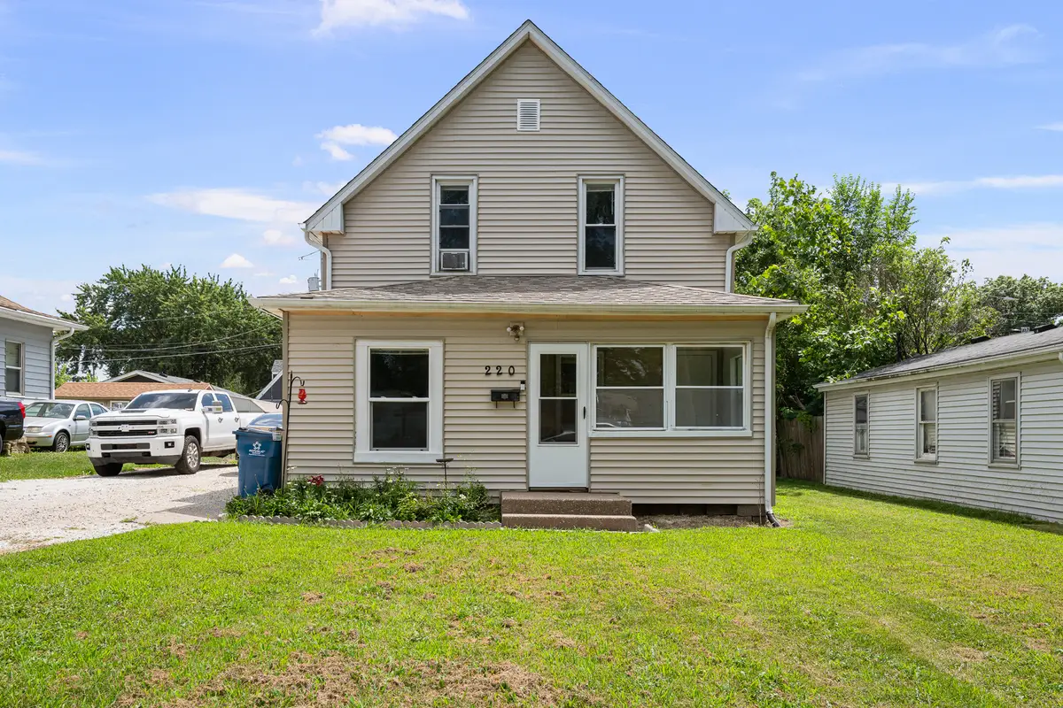 220 30th Avenue, East Moline, IL 61244 - #1