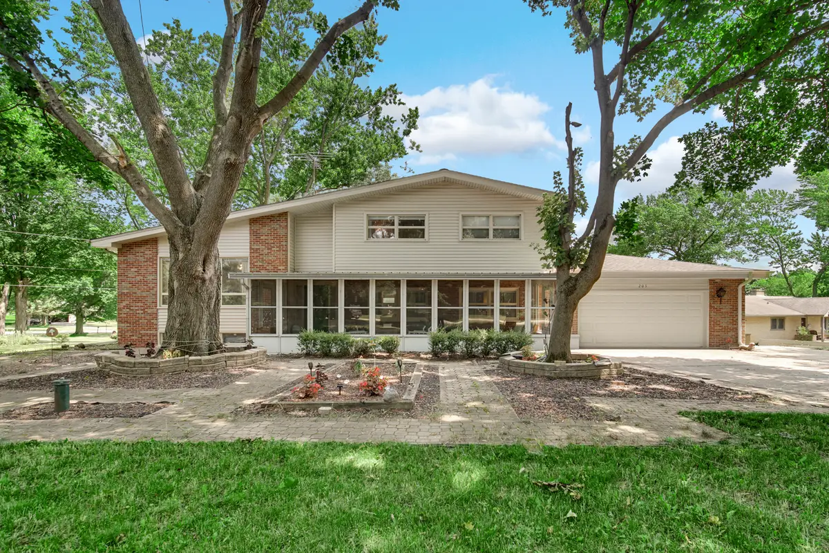 205 Sharon Drive, Sleepy Hollow, IL 60118 - #1