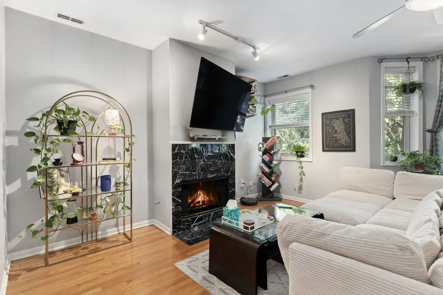 1522 N Bosworth Avenue #2, Chicago, IL 60642 - #3