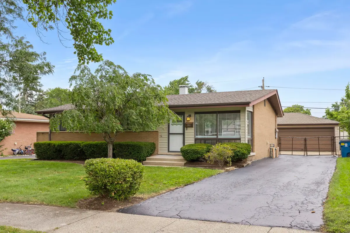 248 E Wrightwood Avenue, Addison, IL 60101 - #1
