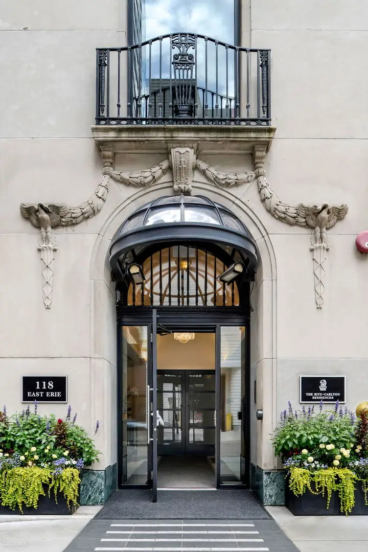 118 E Erie Street #23D, Chicago, IL 60611 - #2