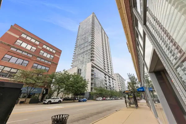 1720 S Michigan Avenue #208, Chicago, IL 60616