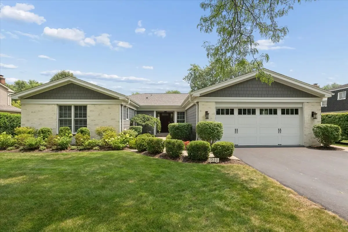 211 Kenmore Avenue, Deerfield, IL 60015 - #1