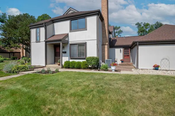 1296 Farnsworth Lane, Buffalo Grove, IL 60089