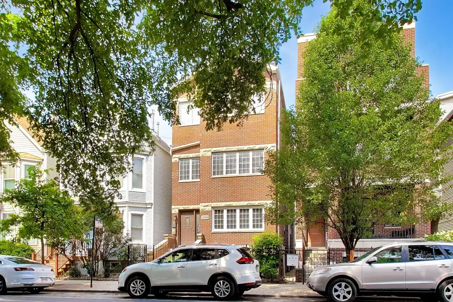 3250 N Damen Avenue #2, Chicago, IL 60618 - #2