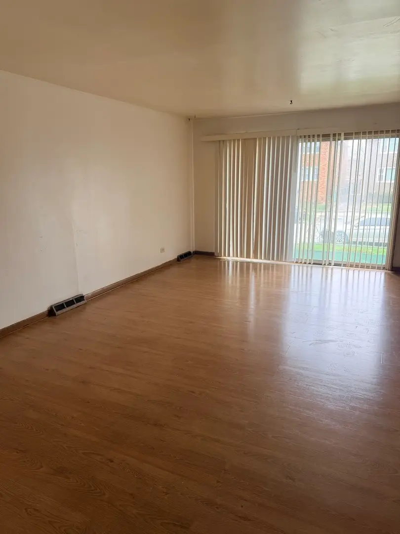 404 Prairie Avenue, Calumet City, IL 60409 - #3