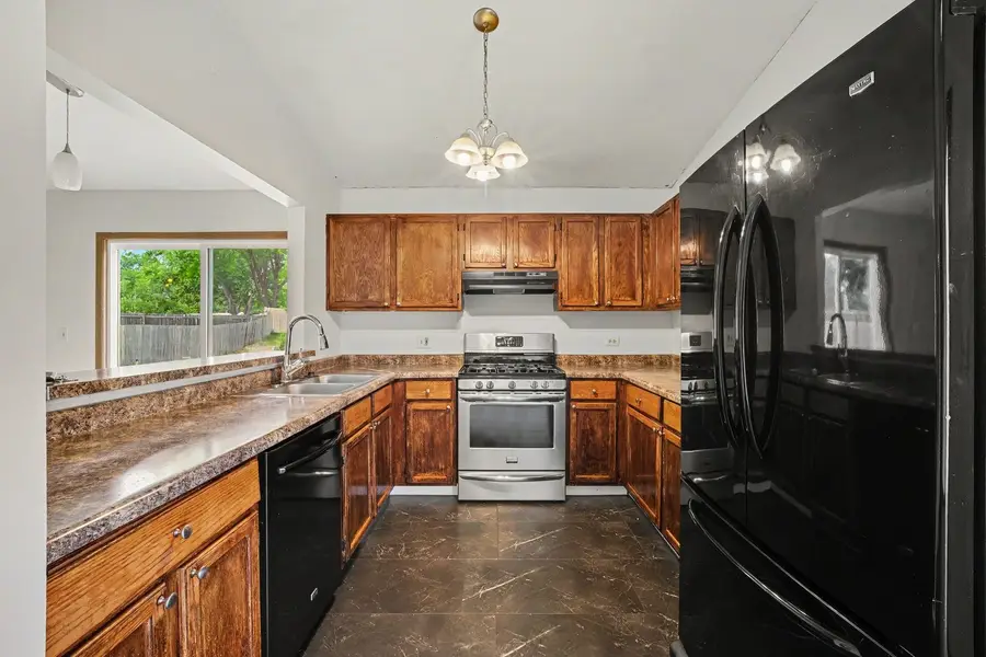 3512 Portsmouth Drive, Zion, IL 60099 - #2