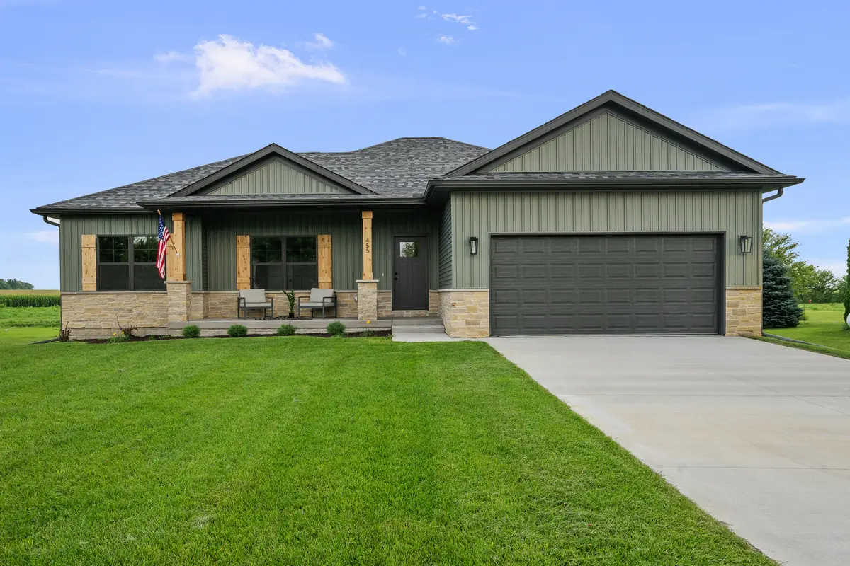 455 Rhonda Road, New Liberty, IA 52765 - #1