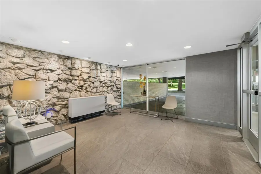1567 Ridge Avenue #702, Evanston, IL 60201 - #2