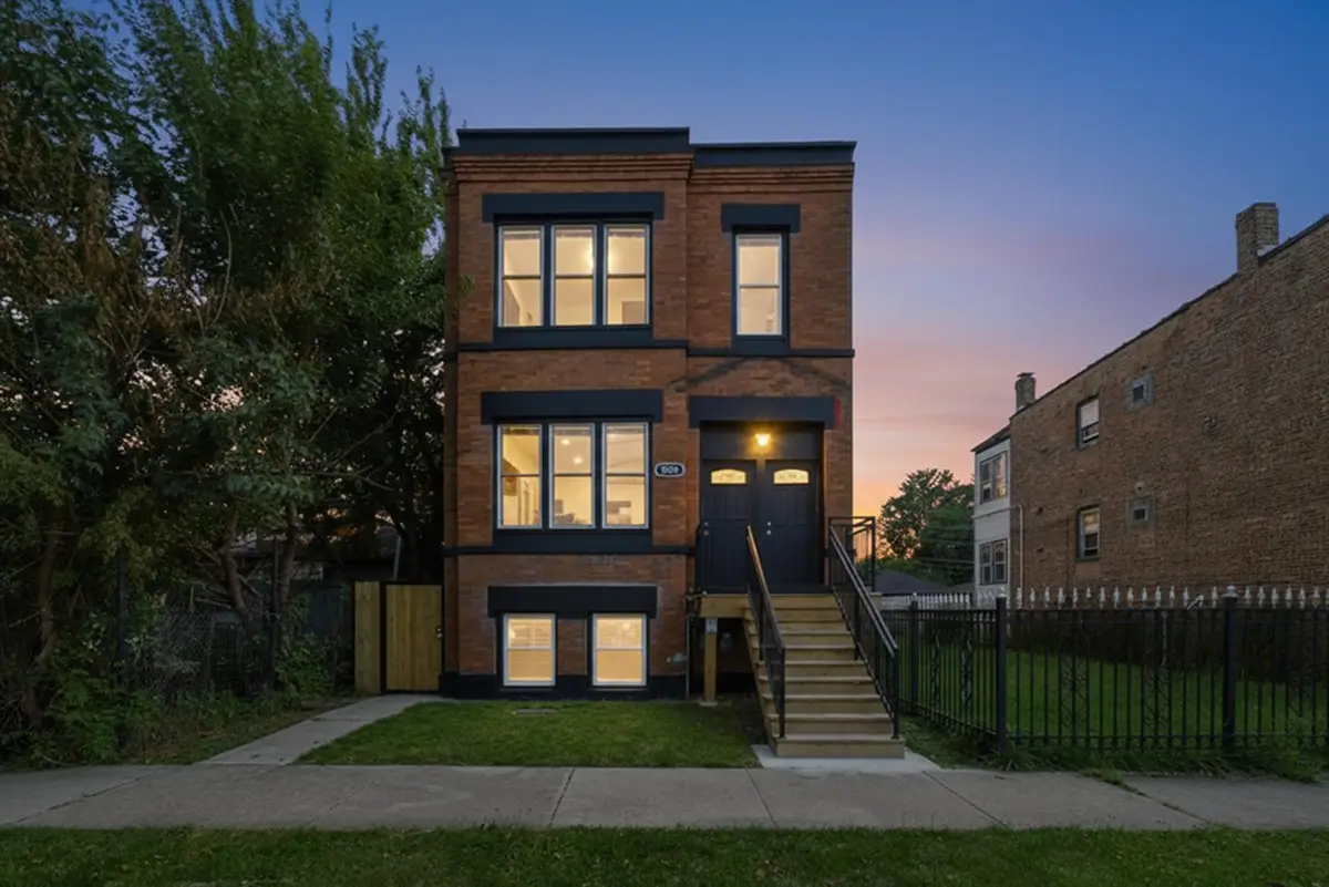 5009 W Ogden Avenue, Cicero, IL 60804 - #1