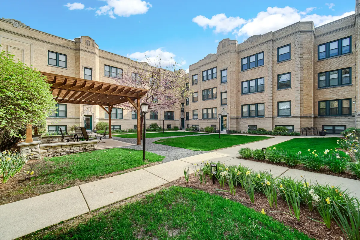 4027 N Mozart Street #1, Chicago, IL 60618 - #1