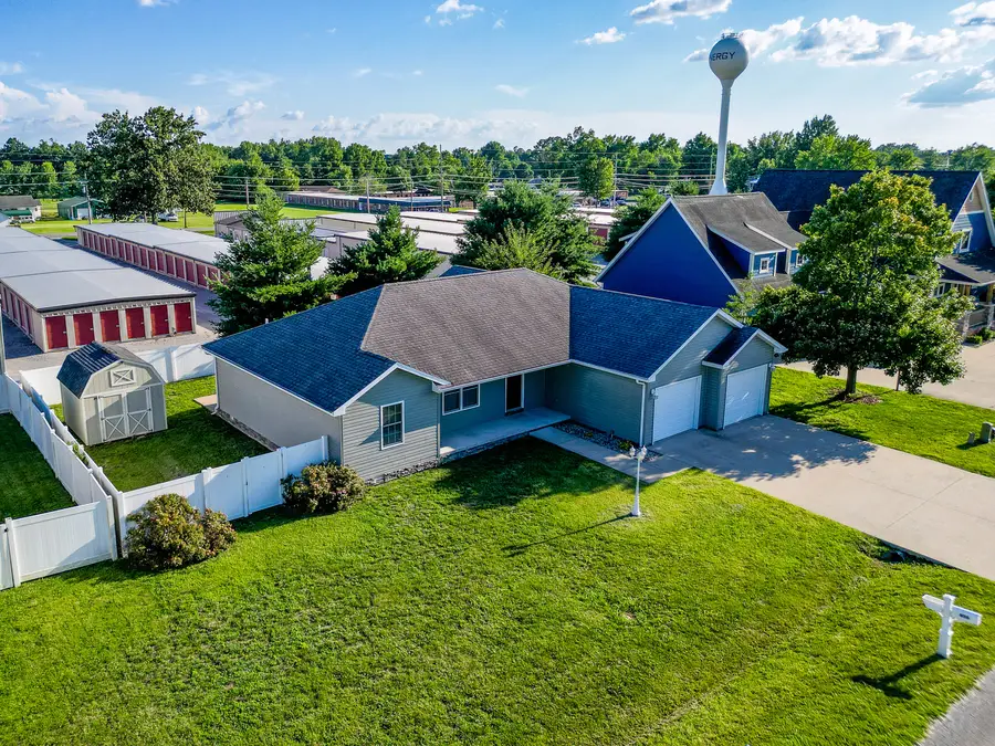 406 Bhrett Drive, Energy, IL 62933 - #3