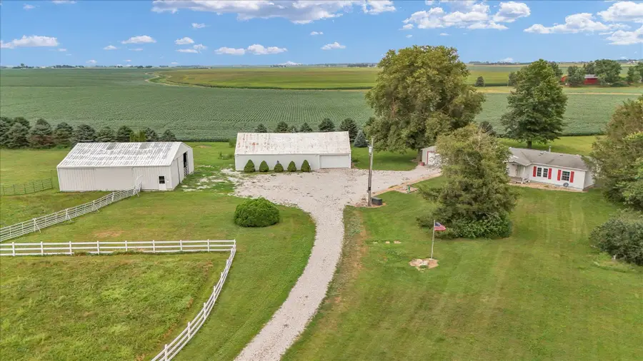 425 County Road 1575 E, Philo, IL 61864 - #2