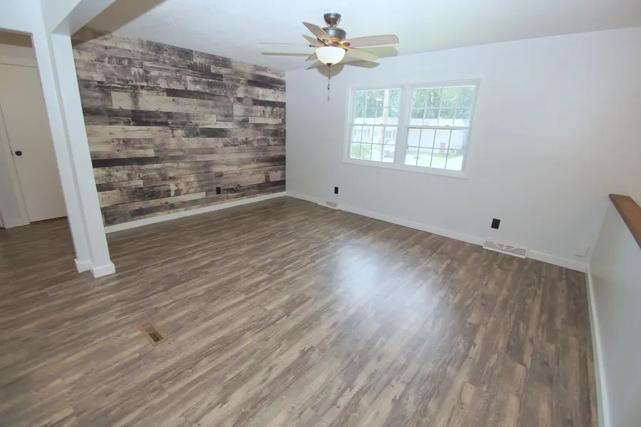 1203 Calvin Street, Davenport, IA 52804 - #2