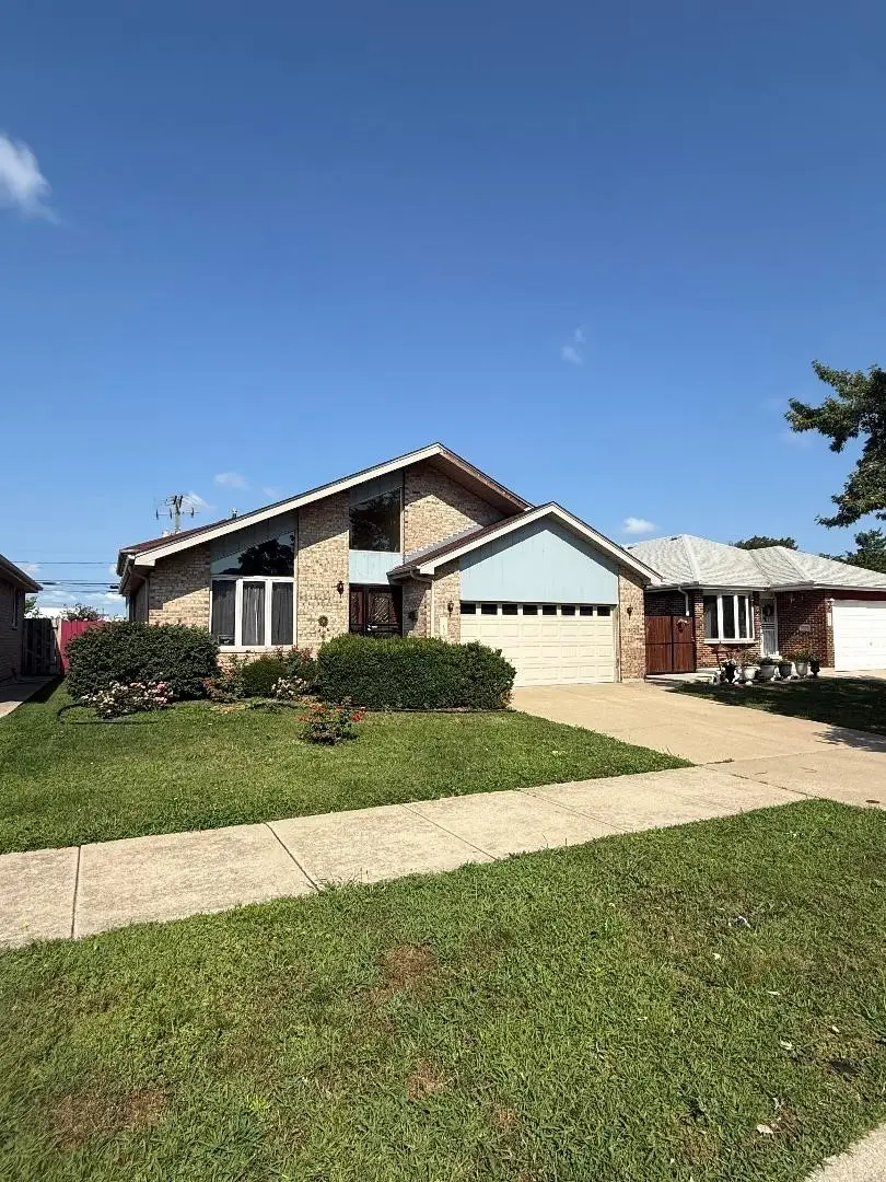 11606 S Avenue N, Chicago, IL 60617 - #3
