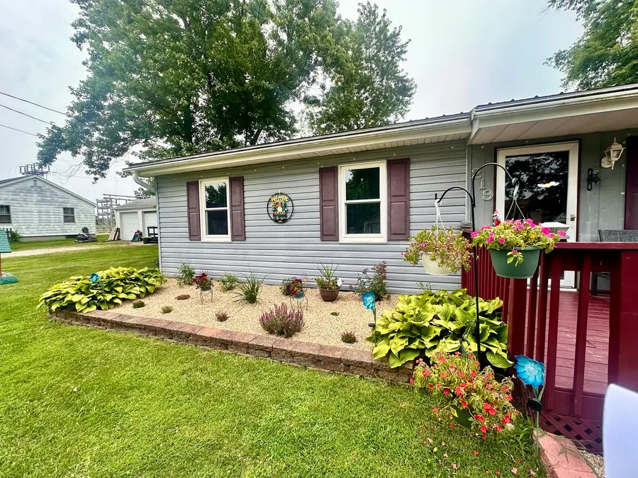 219 Scott Street, Chenoa, IL 61726 - #3