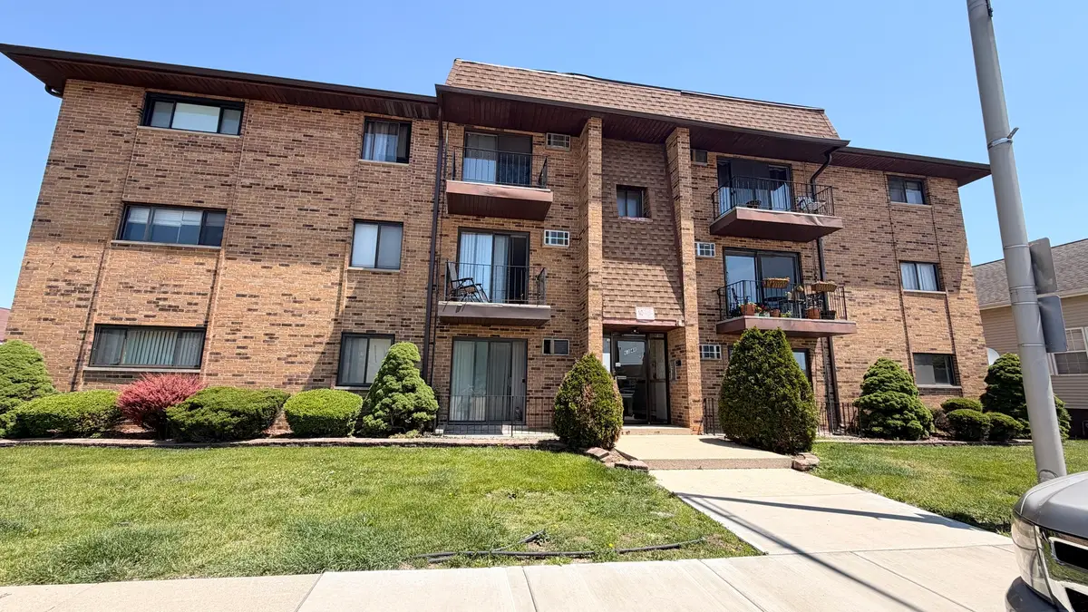 6348 Washington Street #3D, Chicago Ridge, IL 60415 - #1