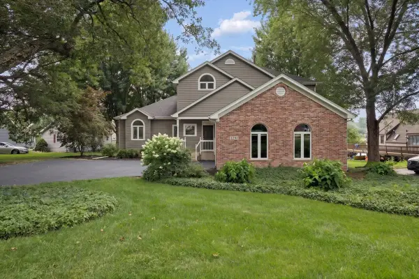 1291 Holiday Drive, Lake Holiday, IL 60548