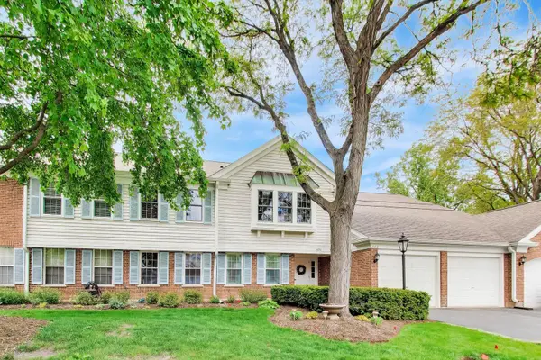 592 Edinburgh Lane #B, Prospect Heights, IL 60070