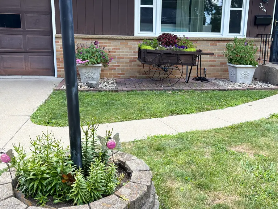304 Mix Street, Oregon, IL 61061 - #3